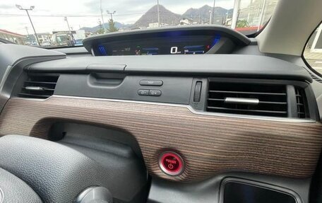 Honda Freed II, 2022 год, 1 254 000 рублей, 15 фотография