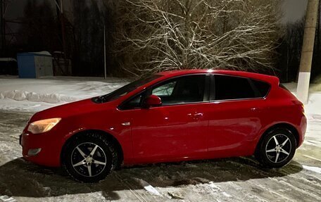 Opel Astra J, 2012 год, 770 000 рублей, 1 фотография