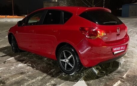 Opel Astra J, 2012 год, 770 000 рублей, 4 фотография