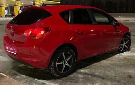 Opel Astra J, 2012 год, 770 000 рублей, 3 фотография