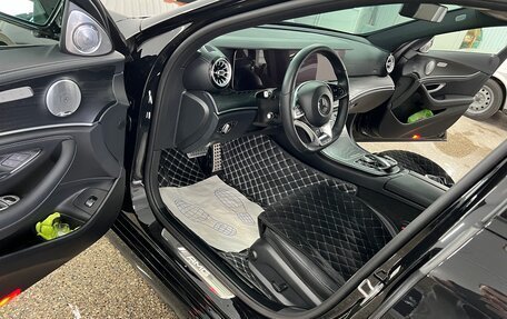 Mercedes-Benz E-Класс, 2017 год, 4 100 000 рублей, 6 фотография