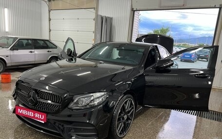 Mercedes-Benz E-Класс, 2017 год, 4 100 000 рублей, 3 фотография