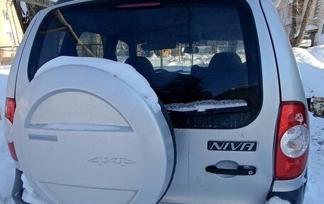 Chevrolet Niva I рестайлинг, 2010 год, 450 000 рублей, 2 фотография
