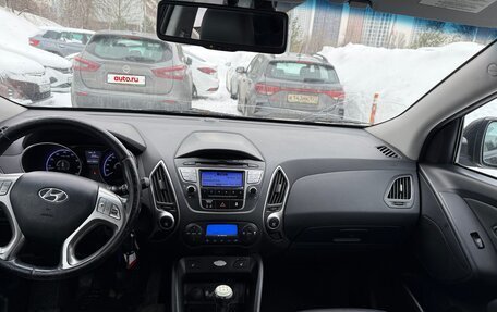 Hyundai ix35 I рестайлинг, 2010 год, 895 000 рублей, 13 фотография