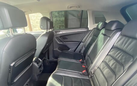 Volkswagen Tiguan II, 2017 год, 2 500 000 рублей, 13 фотография