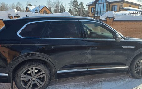 Volkswagen Touareg III, 2021 год, 7 500 000 рублей, 2 фотография