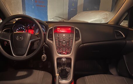 Opel Astra J, 2011 год, 680 000 рублей, 10 фотография