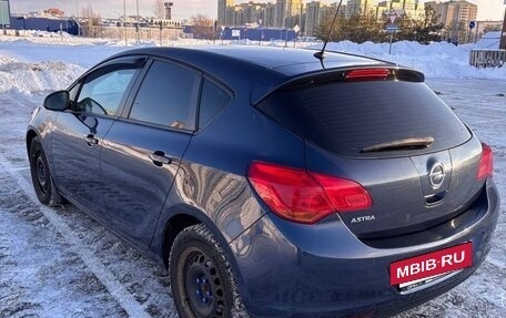 Opel Astra J, 2011 год, 680 000 рублей, 8 фотография