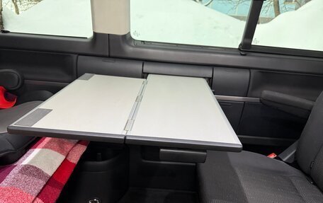 Volkswagen Multivan T6 рестайлинг, 2016 год, 2 850 000 рублей, 12 фотография