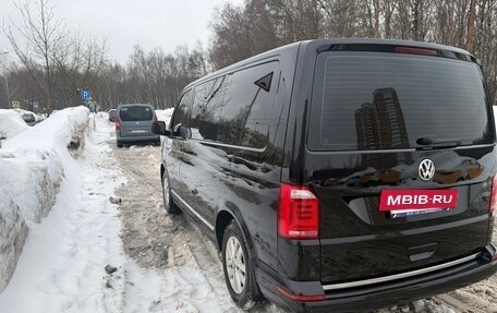 Volkswagen Multivan T6 рестайлинг, 2016 год, 2 850 000 рублей, 6 фотография