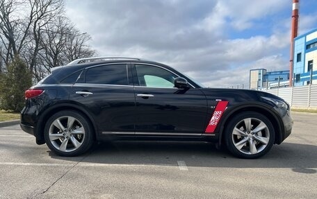 Infiniti QX70, 2013 год, 2 380 000 рублей, 3 фотография