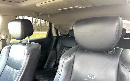 Infiniti QX70, 2013 год, 2 380 000 рублей, 23 фотография