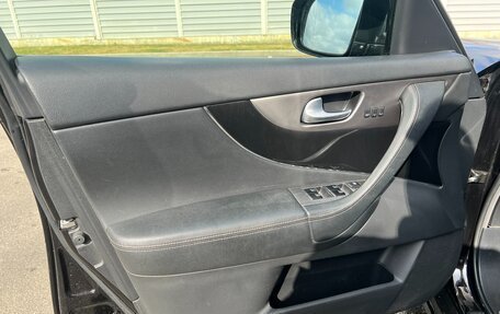 Infiniti QX70, 2013 год, 2 380 000 рублей, 24 фотография