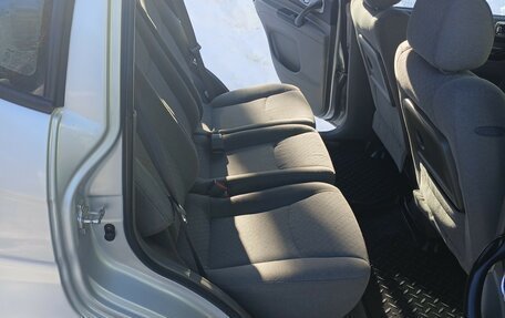 Chevrolet Rezzo, 2008 год, 575 000 рублей, 23 фотография