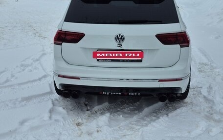 Volkswagen Tiguan II, 2019 год, 3 090 000 рублей, 4 фотография