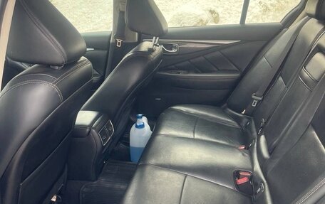 Infiniti Q50 I рестайлинг, 2014 год, 1 670 000 рублей, 9 фотография