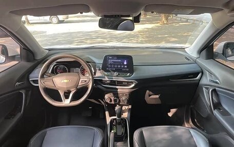 Chevrolet Tracker, 2022 год, 1 350 000 рублей, 5 фотография