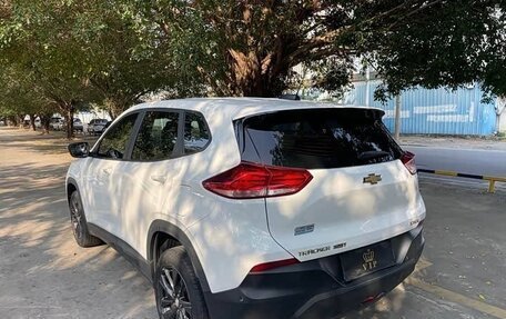 Chevrolet Tracker, 2022 год, 1 350 000 рублей, 4 фотография