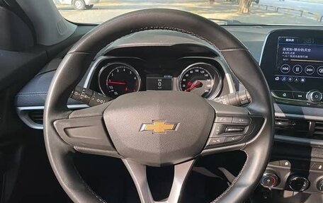 Chevrolet Tracker, 2022 год, 1 350 000 рублей, 6 фотография