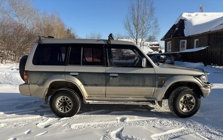 Mitsubishi Pajero III рестайлинг, 1992 год, 650 000 рублей, 4 фотография