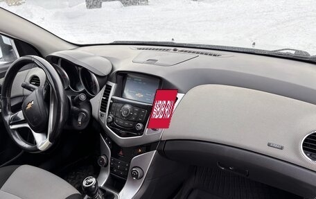 Chevrolet Cruze II, 2012 год, 585 000 рублей, 7 фотография