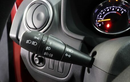 Renault Sandero II рестайлинг, 2019 год, 1 280 000 рублей, 2 фотография