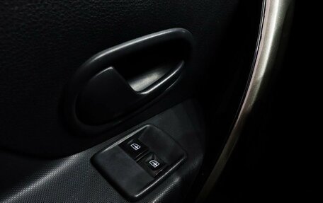 Renault Sandero II рестайлинг, 2019 год, 1 280 000 рублей, 17 фотография