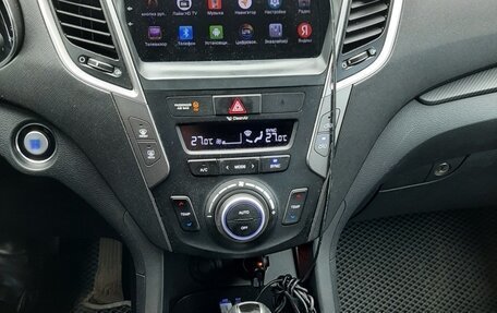 Hyundai Santa Fe III рестайлинг, 2017 год, 2 400 000 рублей, 14 фотография