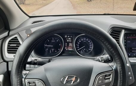 Hyundai Santa Fe III рестайлинг, 2017 год, 2 400 000 рублей, 15 фотография