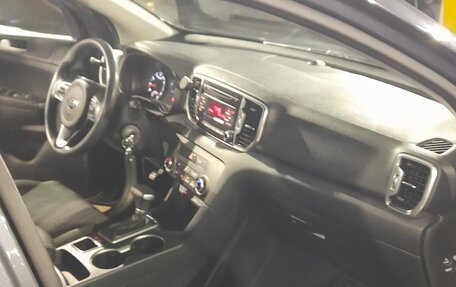 KIA Sportage IV рестайлинг, 2018 год, 1 768 000 рублей, 2 фотография