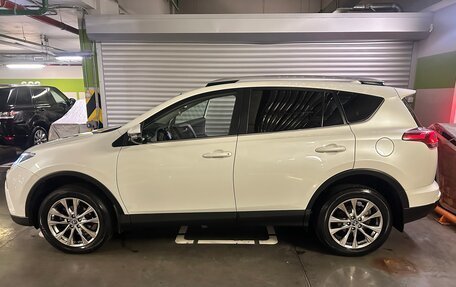 Toyota RAV4, 2017 год, 3 150 000 рублей, 2 фотография