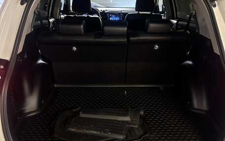 Toyota RAV4, 2017 год, 3 150 000 рублей, 10 фотография