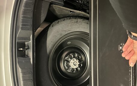 Toyota RAV4, 2017 год, 3 150 000 рублей, 11 фотография