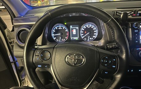 Toyota RAV4, 2017 год, 3 150 000 рублей, 19 фотография