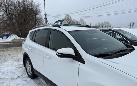 Toyota RAV4, 2018 год, 2 370 000 рублей, 2 фотография