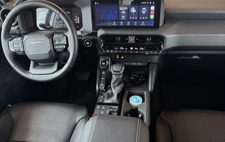 Toyota Land Cruiser Prado, 2024 год, 9 000 000 рублей, 11 фотография