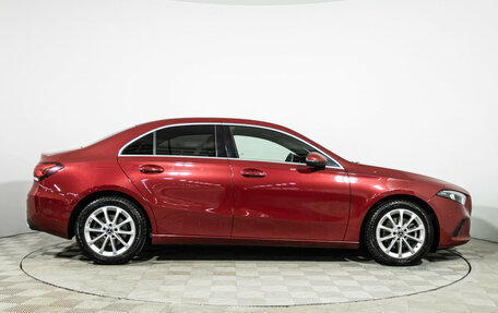 Mercedes-Benz A-Класс, 2022 год, 2 795 000 рублей, 4 фотография