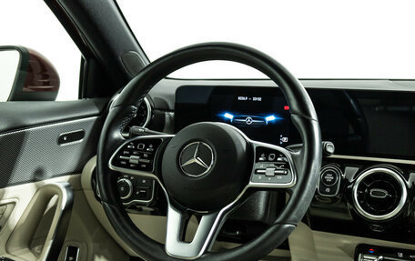 Mercedes-Benz A-Класс, 2022 год, 2 795 000 рублей, 25 фотография