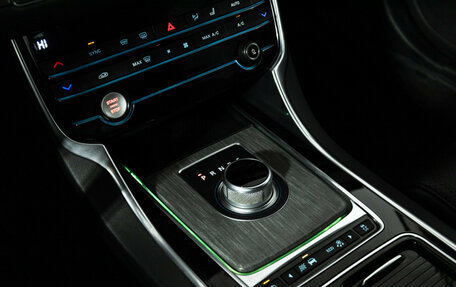 Jaguar XF II, 2016 год, 1 949 700 рублей, 15 фотография