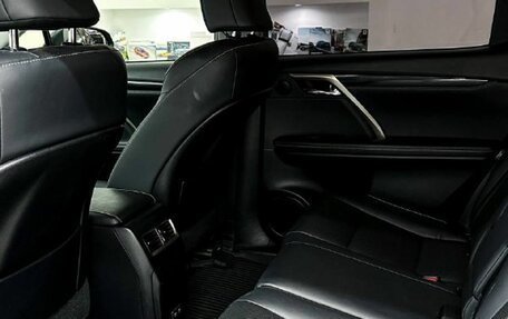 Lexus RX IV рестайлинг, 2020 год, 6 200 000 рублей, 17 фотография