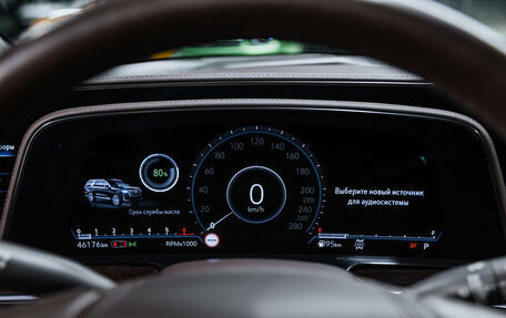 Cadillac Escalade V, 2022 год, 11 300 000 рублей, 18 фотография