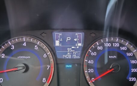 Hyundai Solaris II рестайлинг, 2015 год, 900 000 рублей, 9 фотография