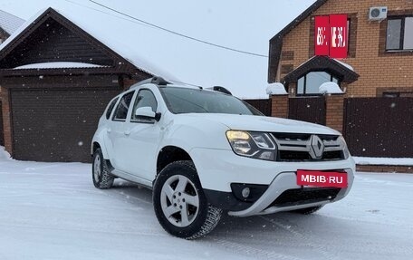 Renault Duster I рестайлинг, 2017 год, 1 350 000 рублей, 2 фотография