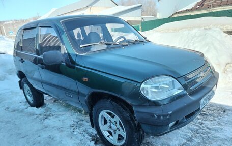 Chevrolet Niva I рестайлинг, 2004 год, 293 000 рублей, 2 фотография