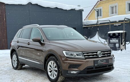 Volkswagen Tiguan II, 2018 год, 2 950 000 рублей, 1 фотография