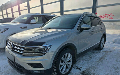 Volkswagen Tiguan II, 2018 год, 2 699 000 рублей, 1 фотография