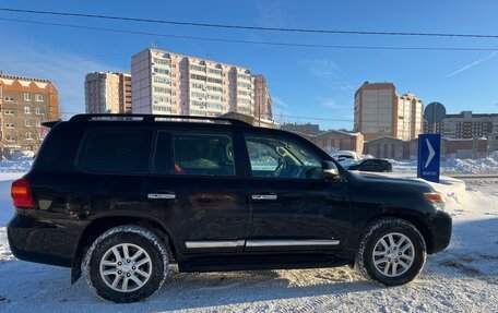 Toyota Land Cruiser 200, 2014 год, 3 750 000 рублей, 2 фотография