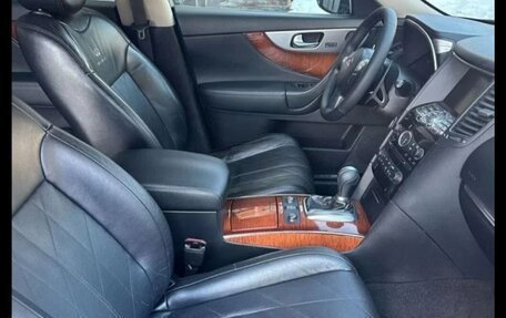 Infiniti FX II, 2011 год, 1 790 000 рублей, 18 фотография