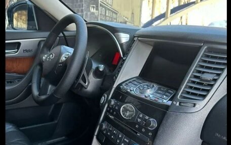 Infiniti FX II, 2011 год, 1 790 000 рублей, 24 фотография