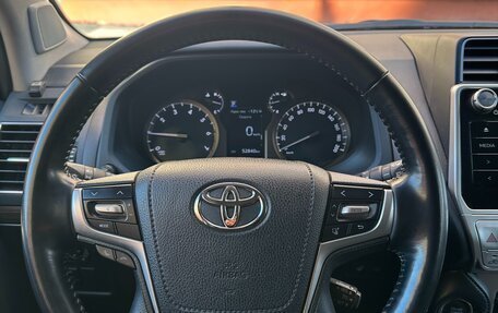 Toyota Land Cruiser Prado 150 рестайлинг 2, 2020 год, 7 750 000 рублей, 3 фотография